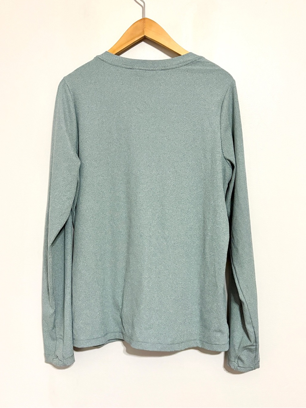 Athleta Uptempo Ribbed Women’s Long-Sleeve Henley Top Sage Green Size X-Large - Picture 7 of 7
